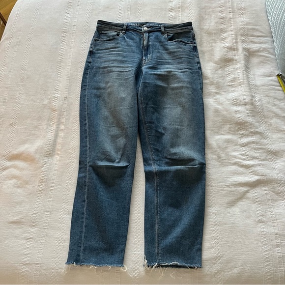 American Eagle Cropped Straight Leg Jeans - Picture 2 of 7